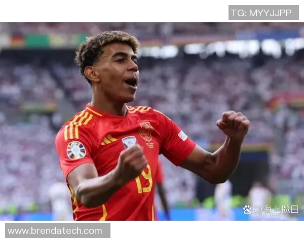 各大足球俱乐部明星球员盘点与分析展现足坛璀璨风采